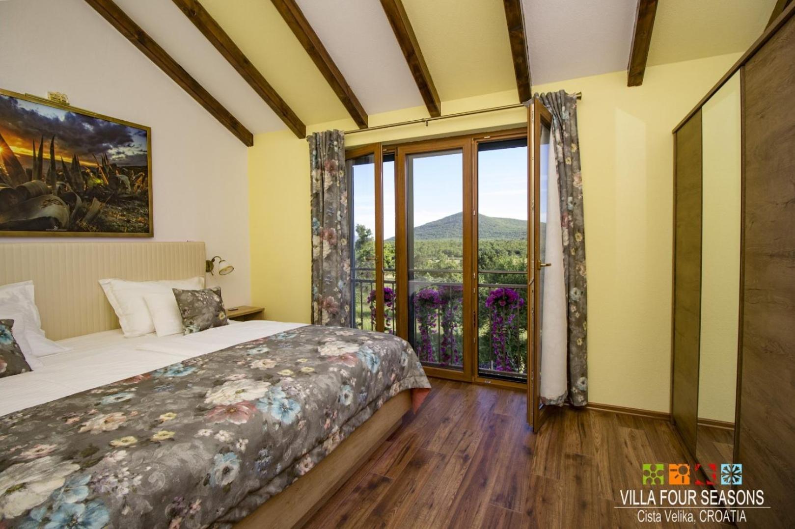 Villa Four Seasons, Heated Pool And 3 En-Suite Bathrooms Velika Čista Kültér fotó